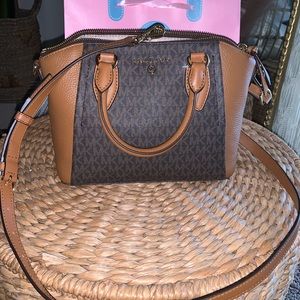 Michael Kors Crossbody